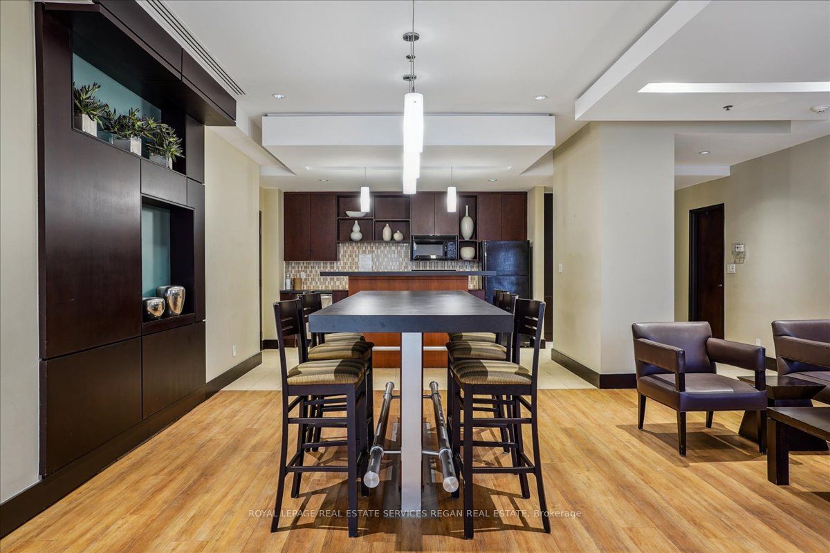 80 Port Street E, #208