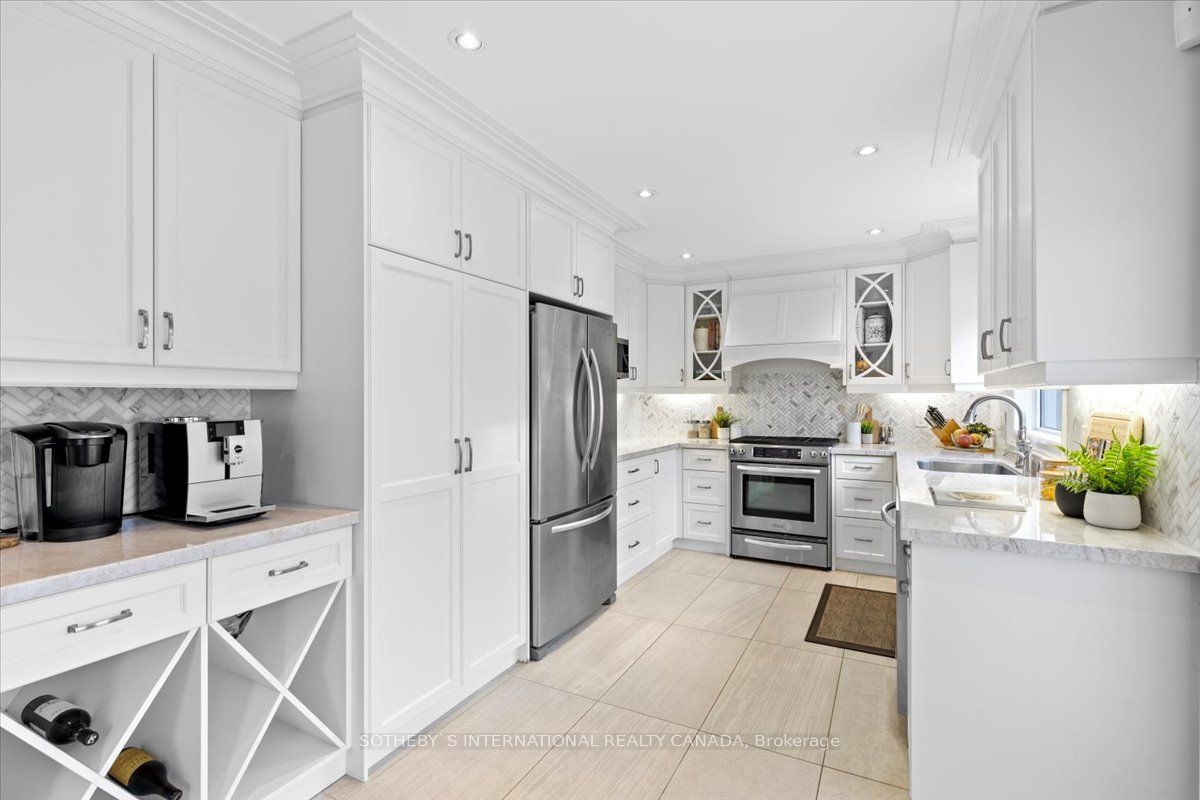 7 Kenning Place