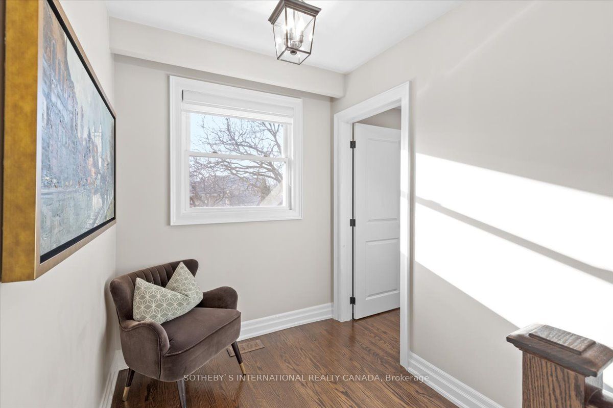 7 Kenning Place
