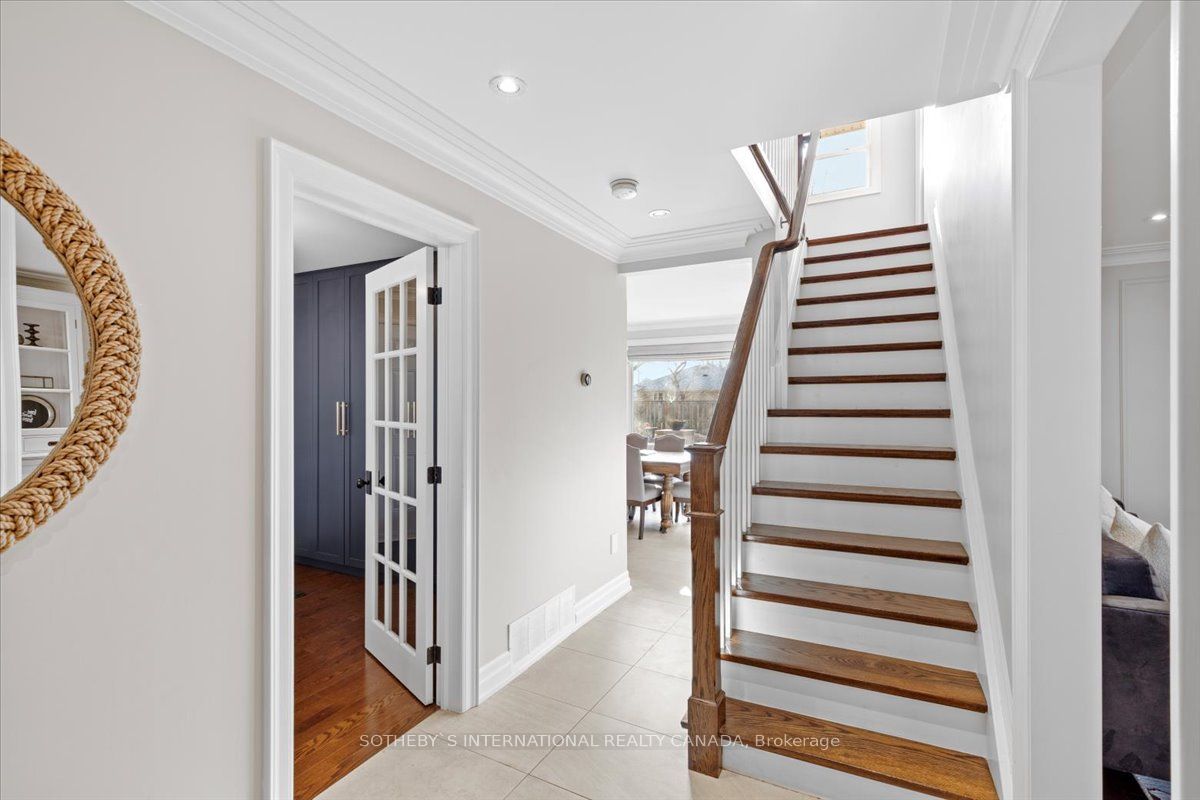 7 Kenning Place