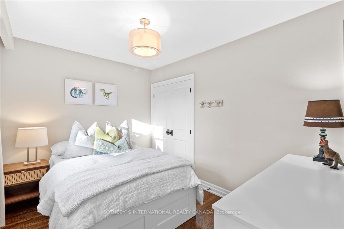 7 Kenning Place