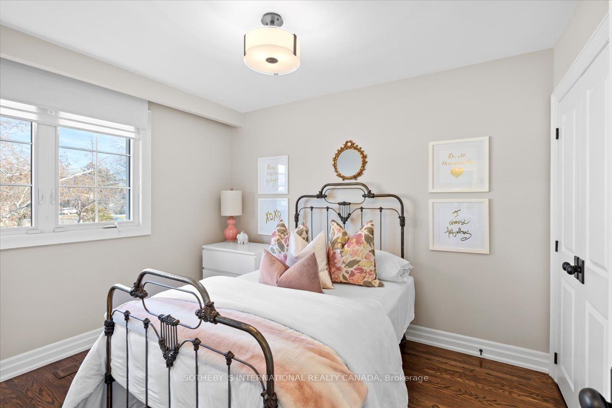 7 Kenning Place