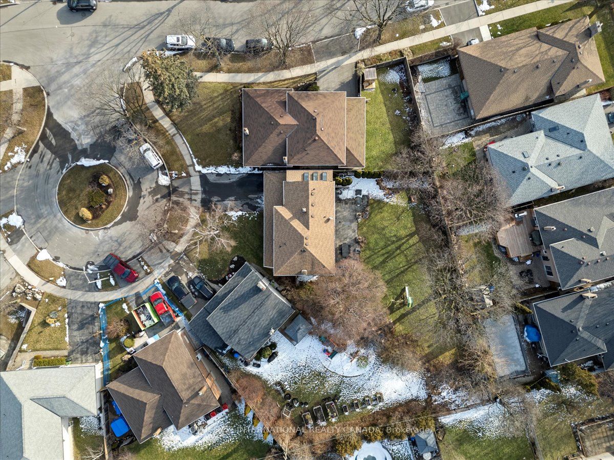 7 Kenning Place