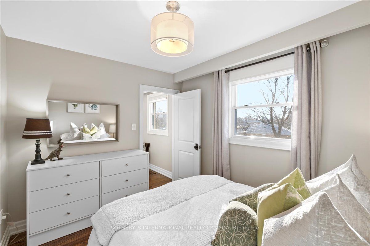 7 Kenning Place