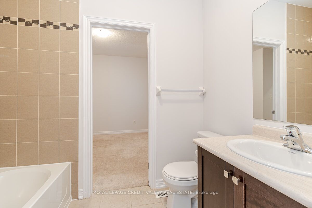 380 Robert Parkinson Dr