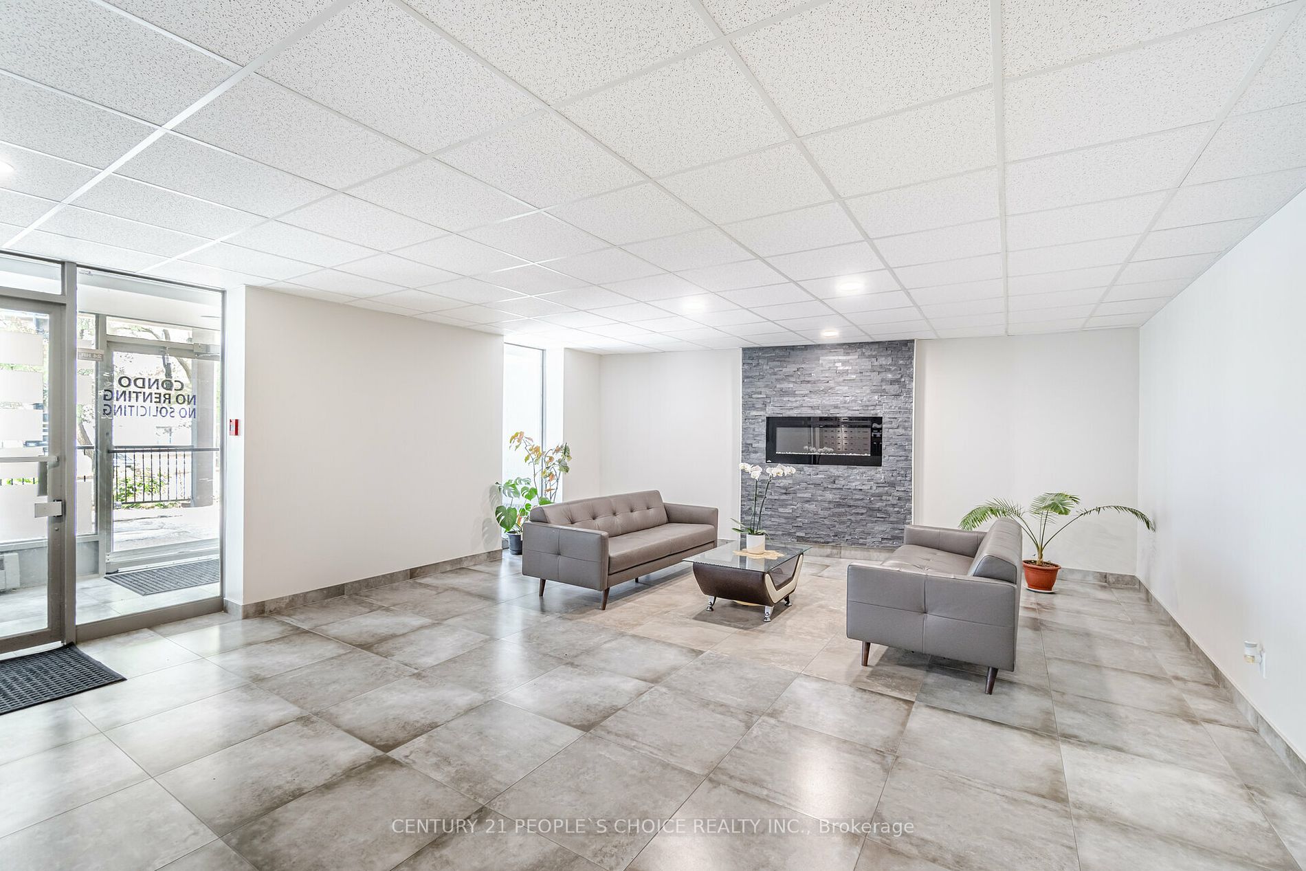 3065 Queen Frederica Drive, #205