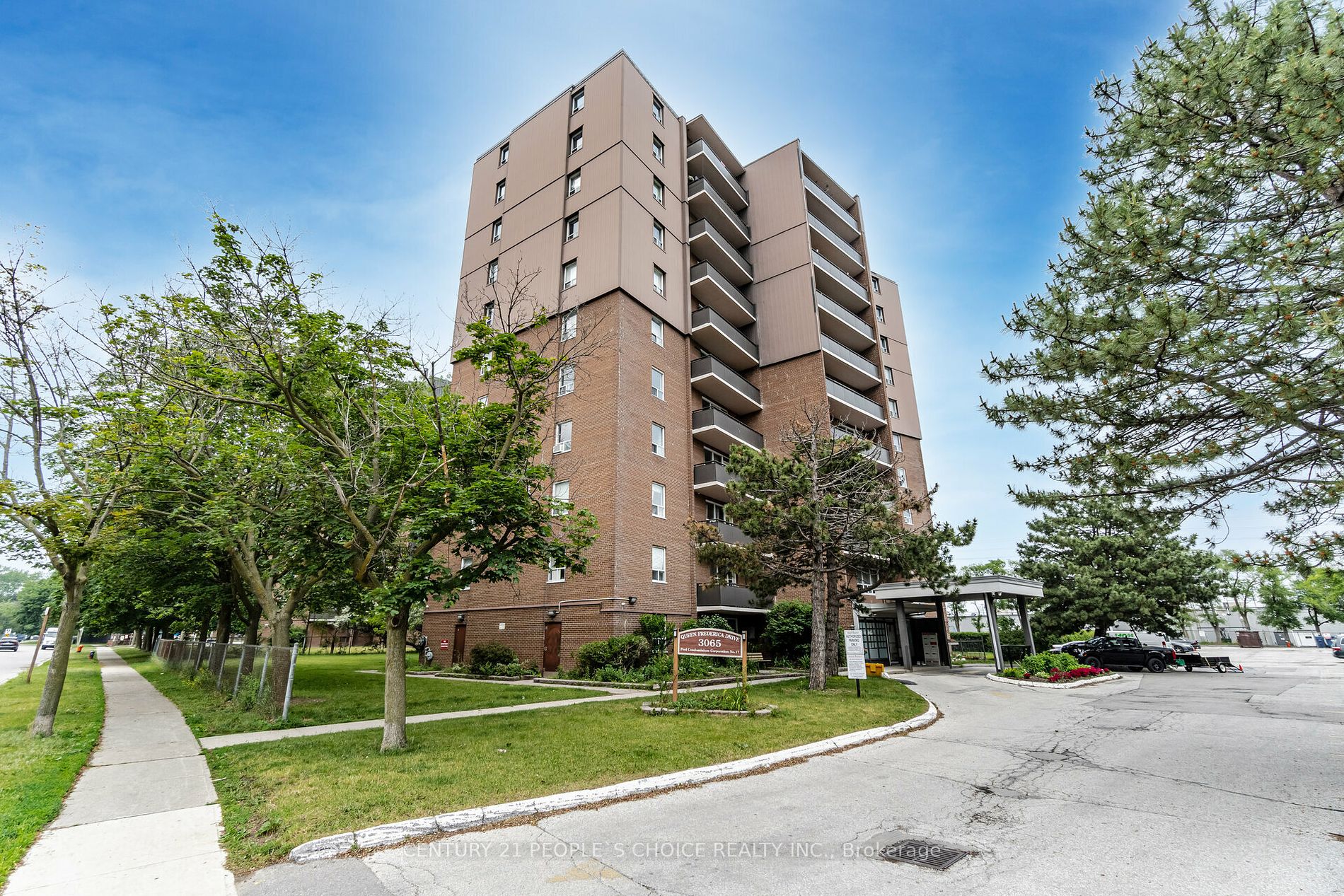 3065 Queen Frederica Drive, #205