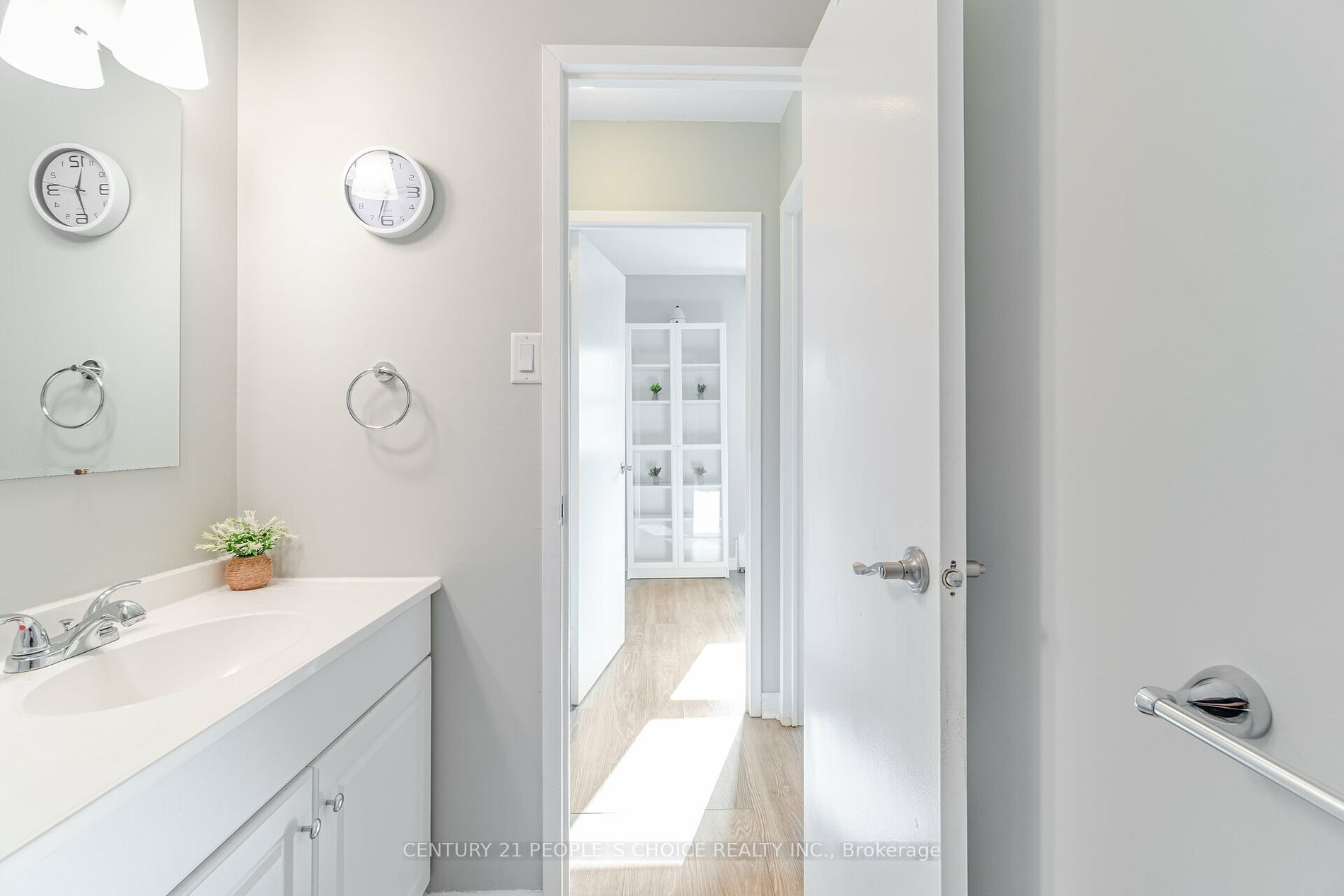 3065 Queen Frederica Drive, #205