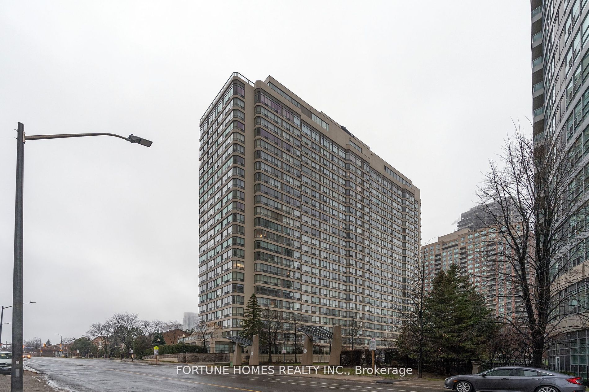 55 Elm Drive W, #311