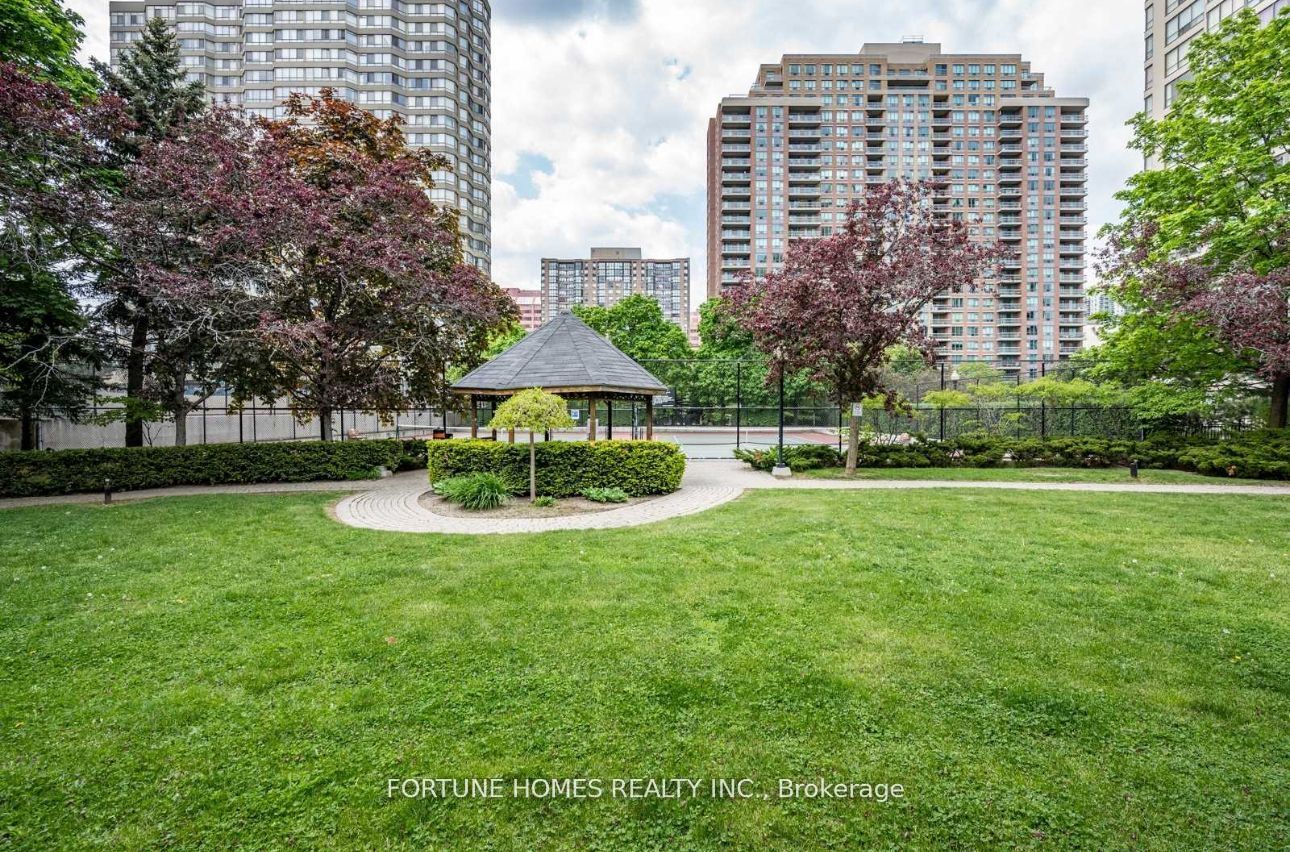 55 Elm Drive W, #311