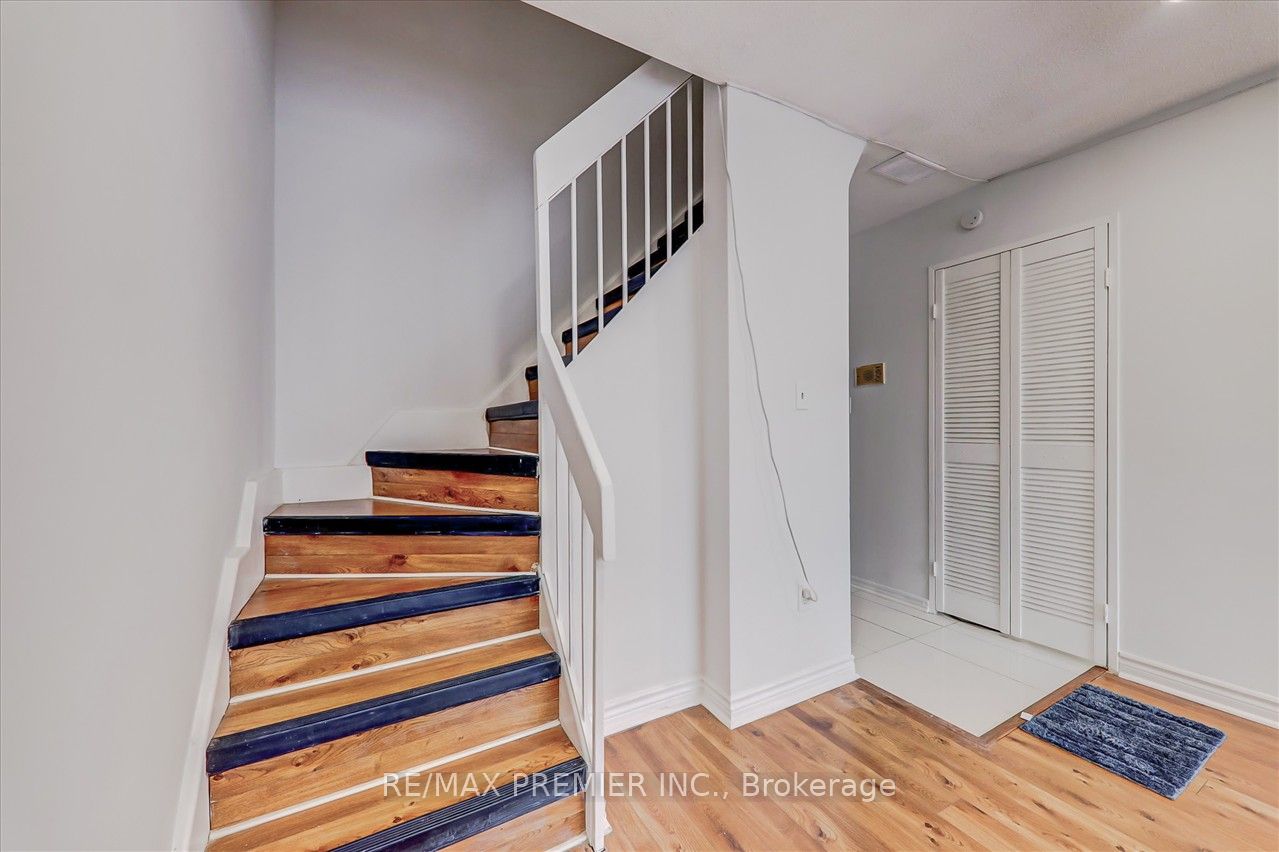 10 Eddystone Ave, #268