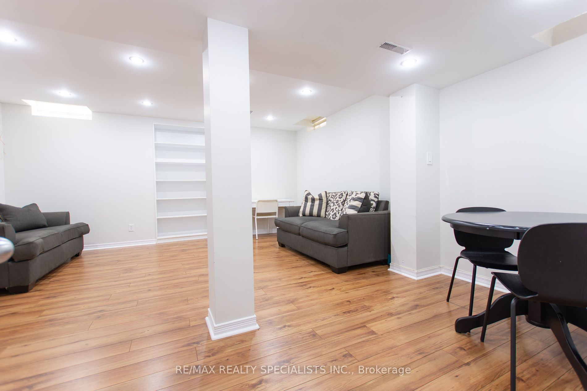 3829 Larisa Grove