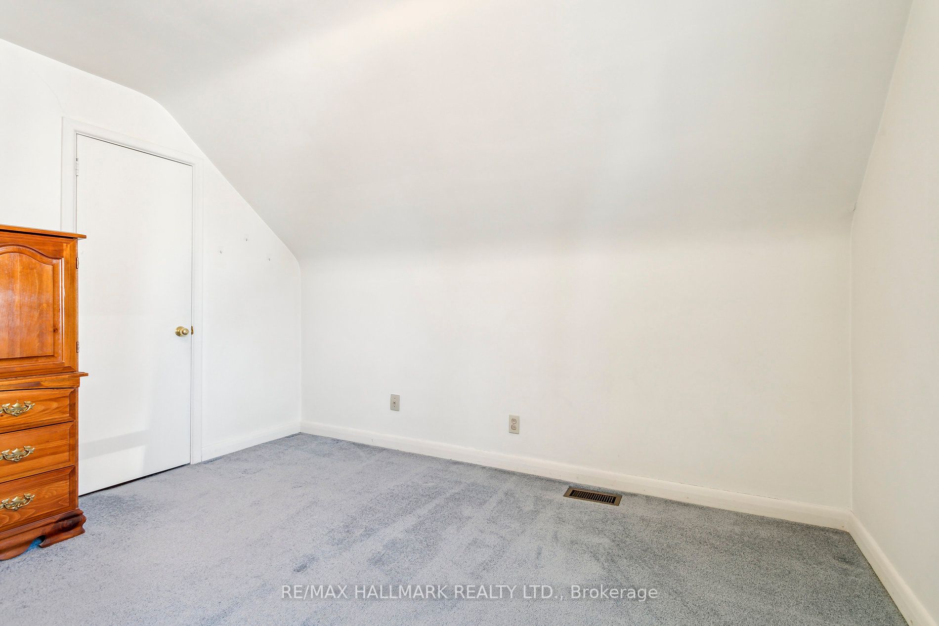 272 Renforth Drive