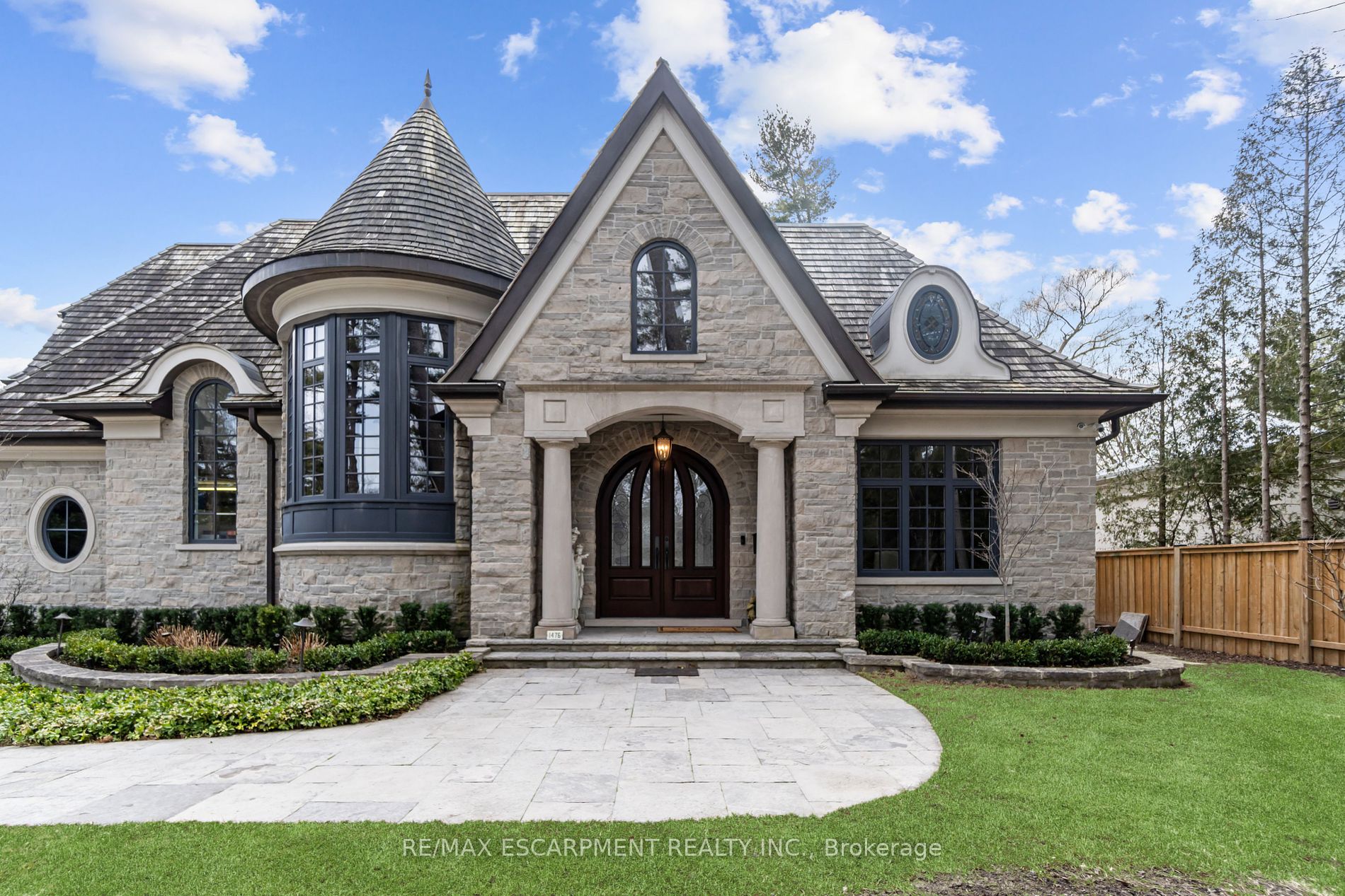 1476 Carmen Drive