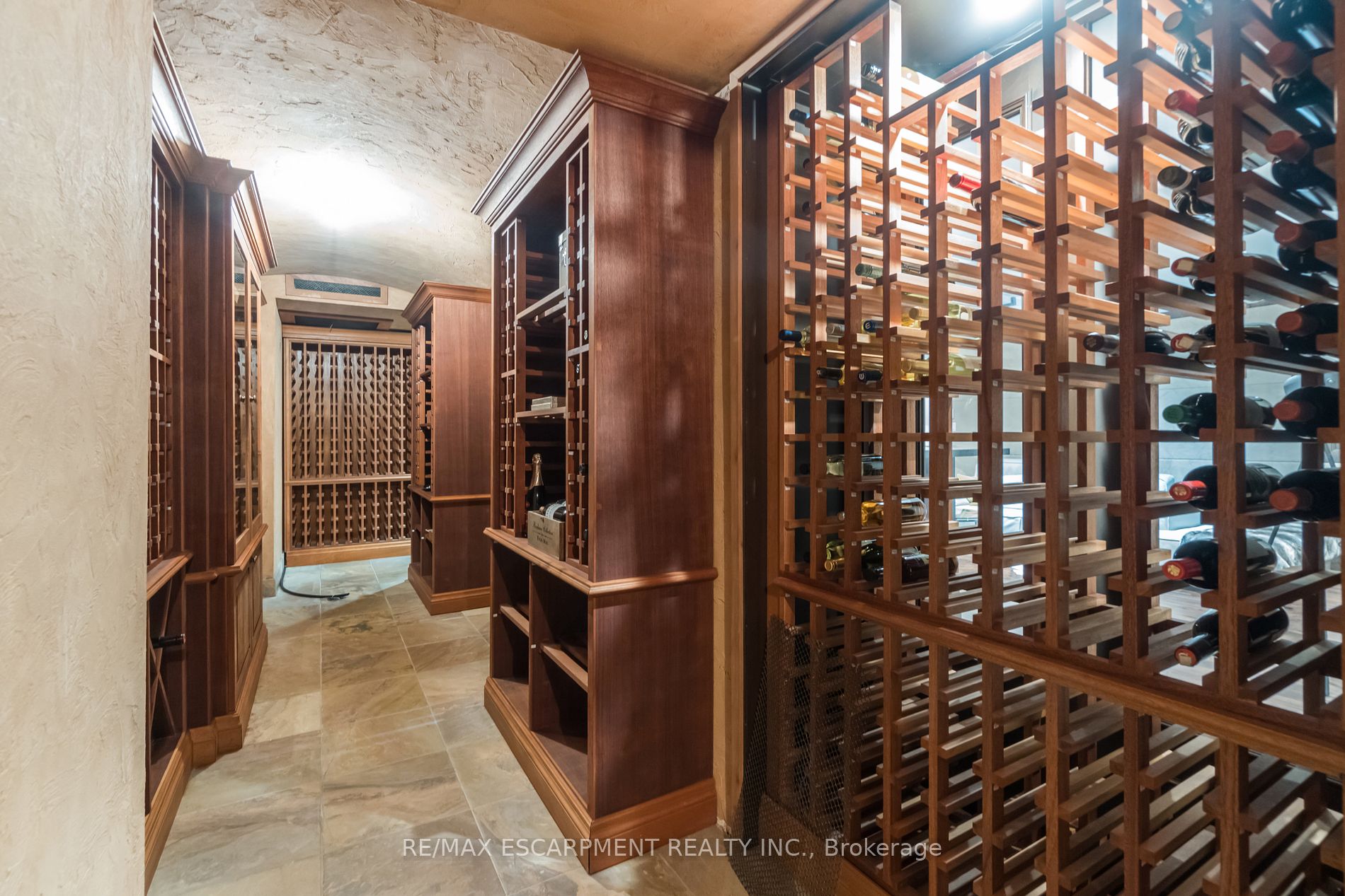 1476 Carmen Drive