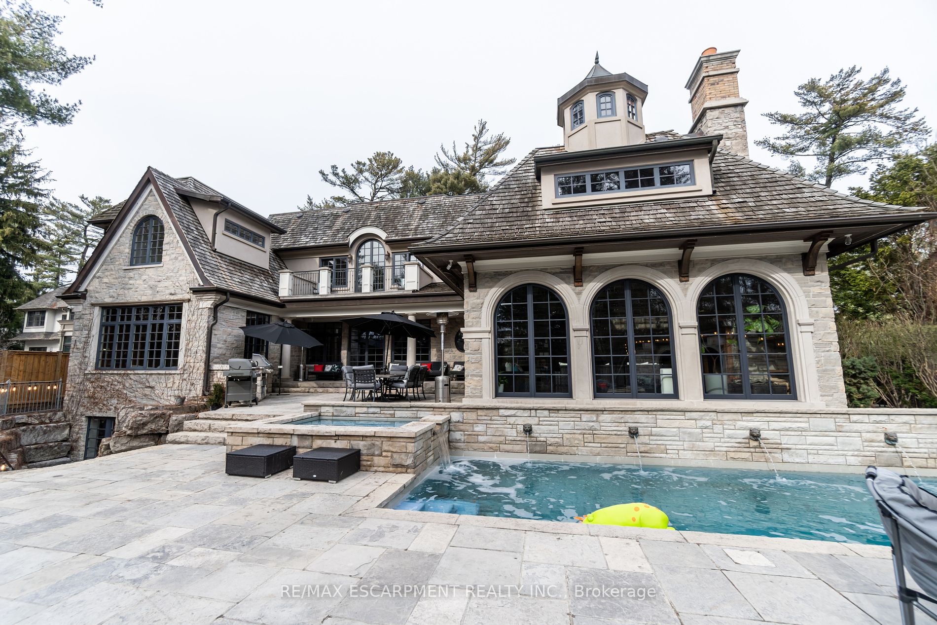 1476 Carmen Drive