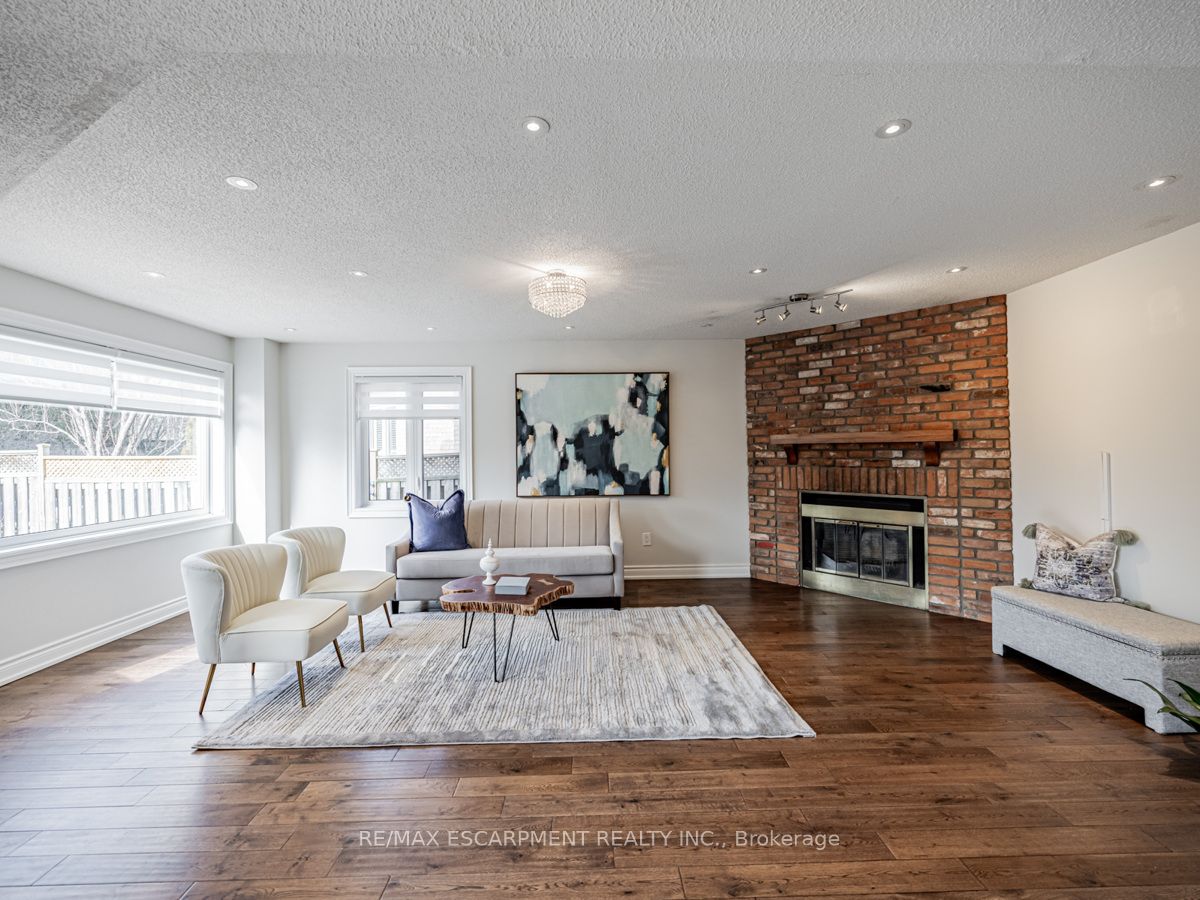 1312 Saddler Circ