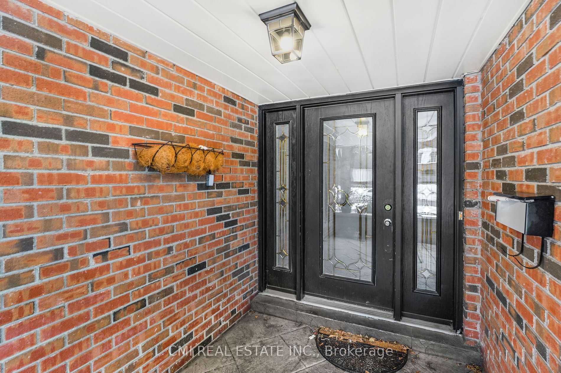 13 Axminster Rd