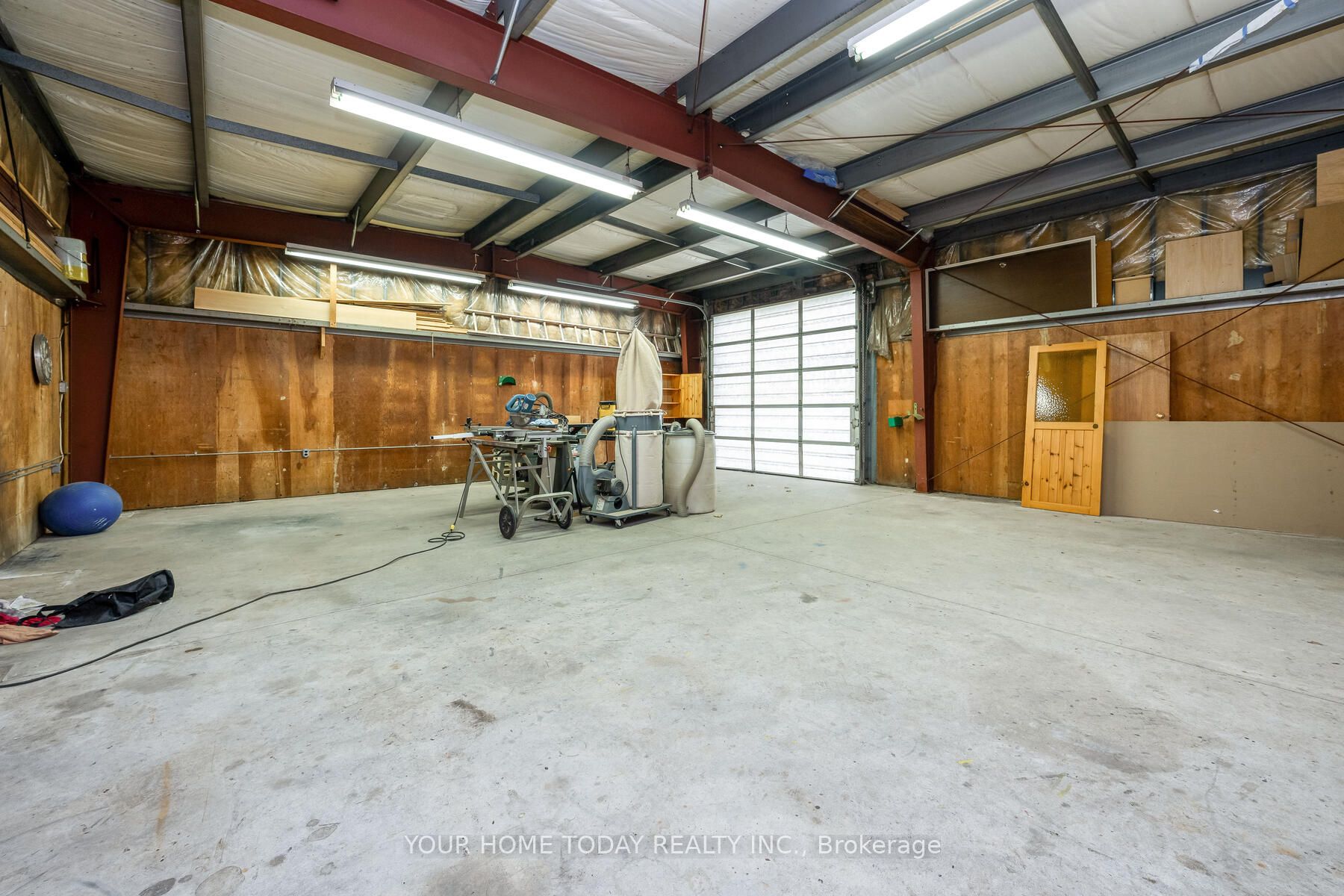 13220 10 Side Road