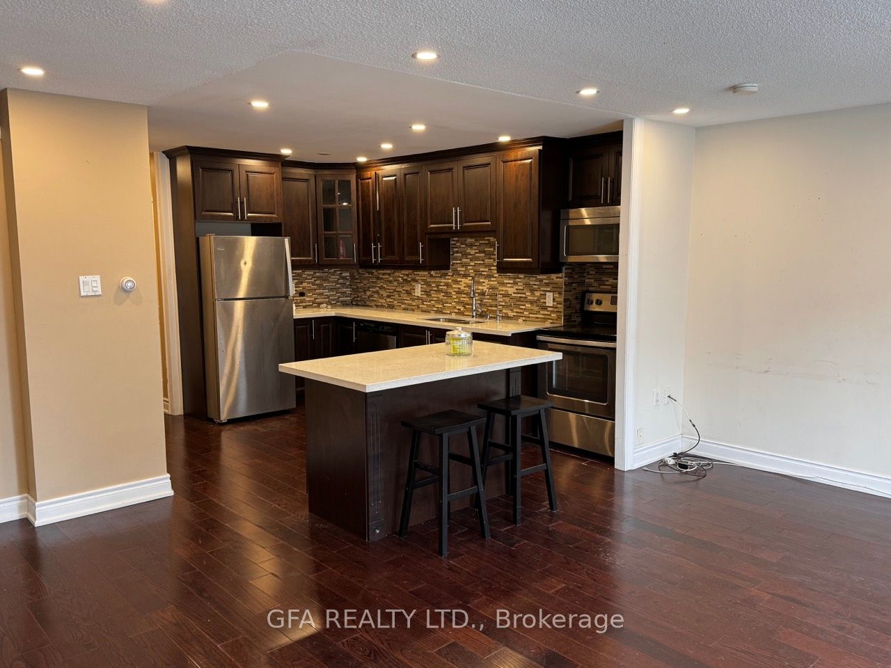 1624 Bloor St E, #66