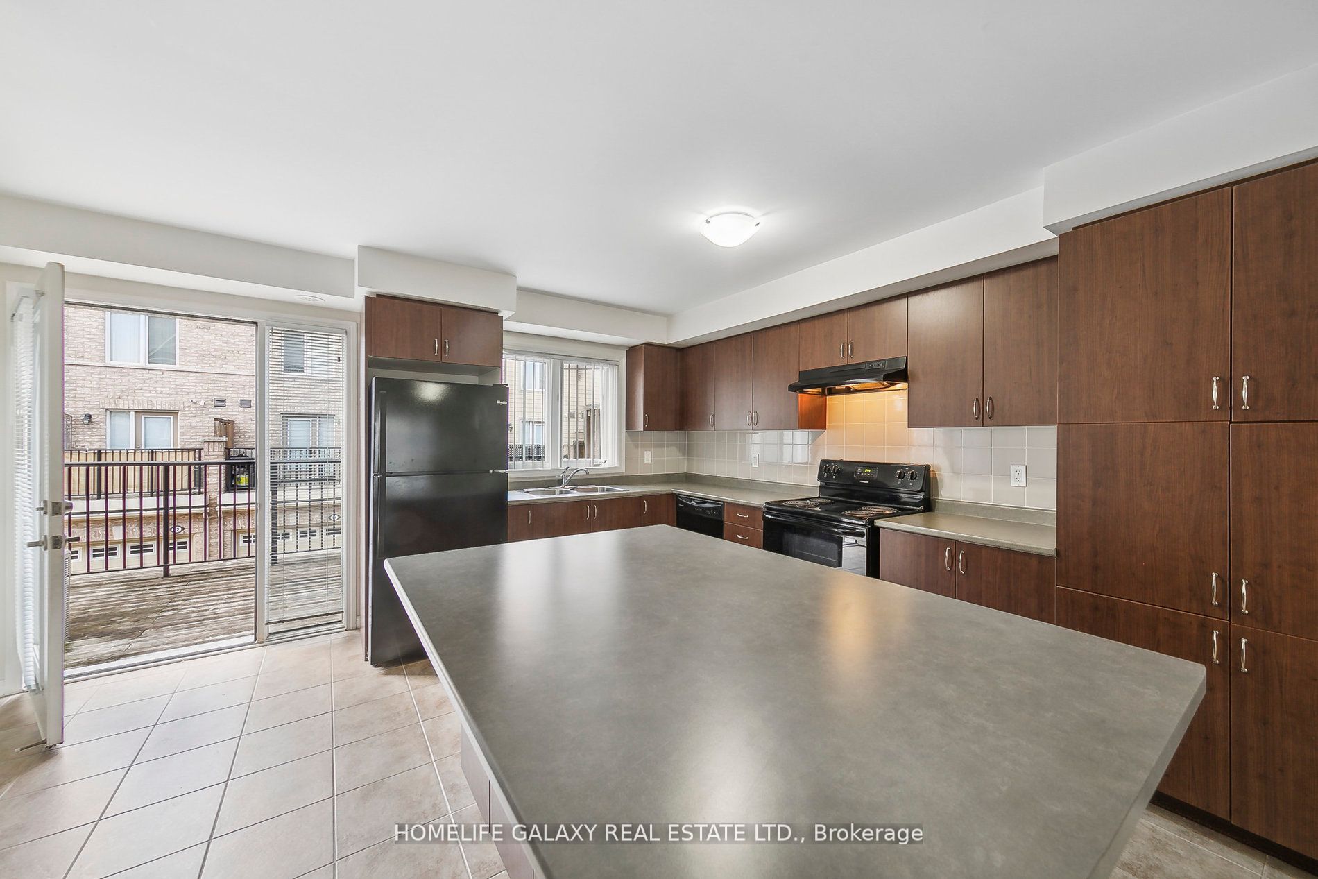 3100 Boxford Crescent, #6