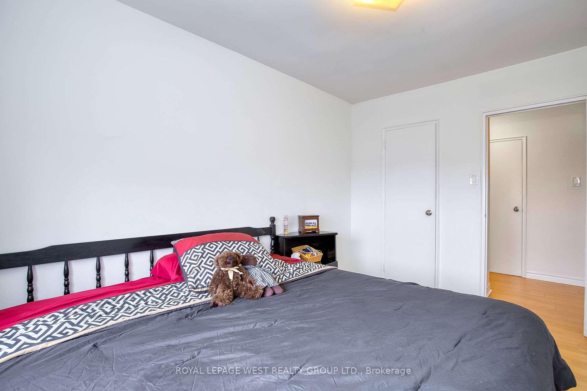 785 Browns Line, #604