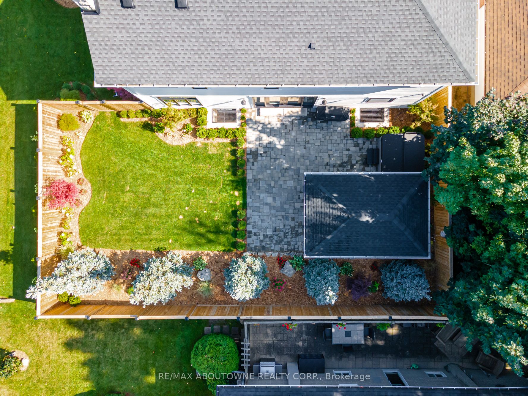 1166 Sherwood Crt