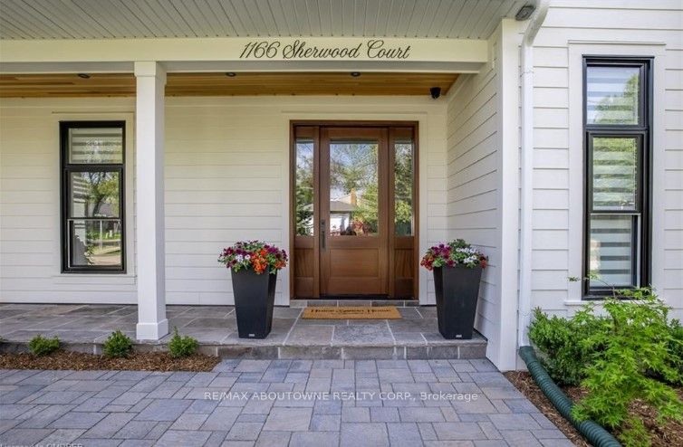 1166 Sherwood Crt