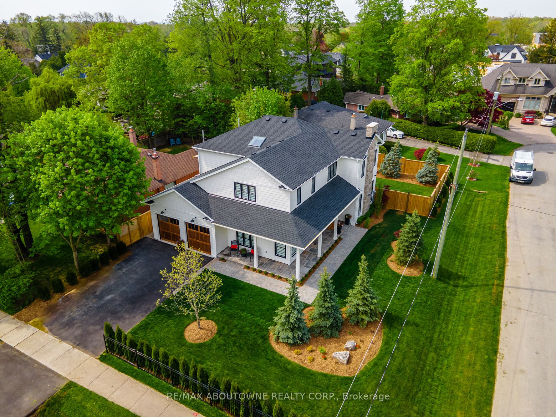 1166 Sherwood Crt