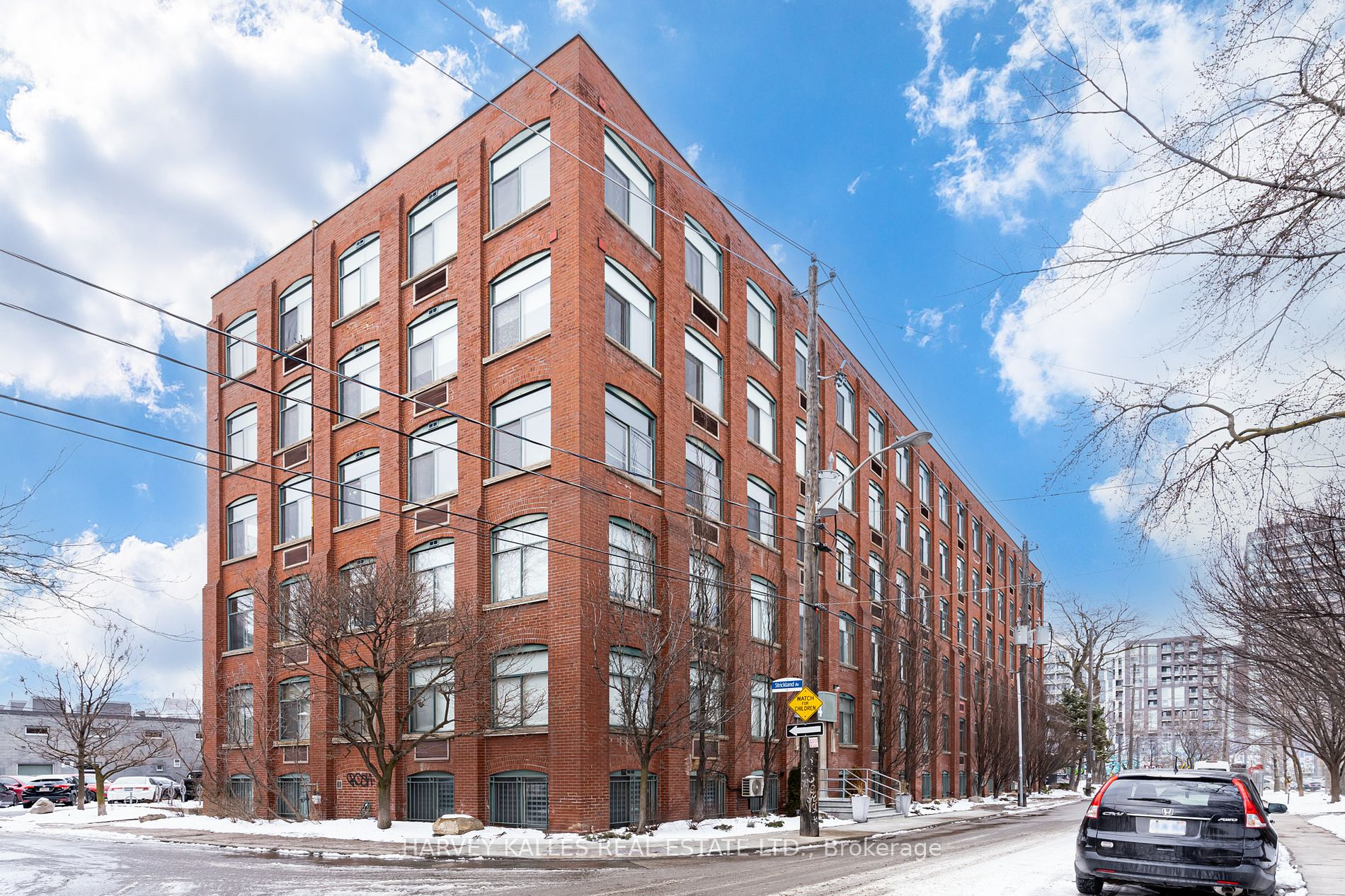 24 Noble Street #304