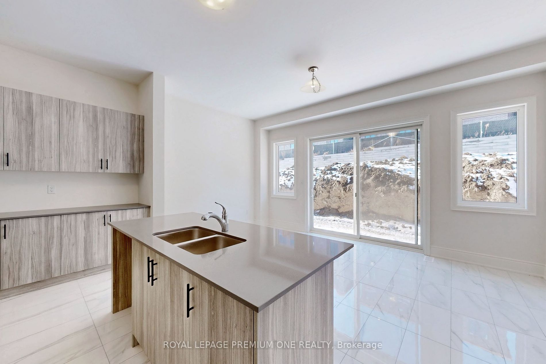 44 James Walker Ave