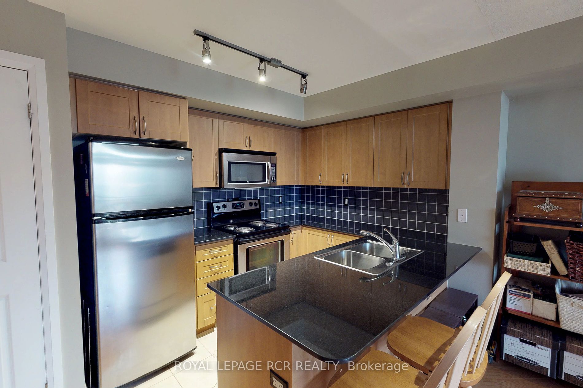 1060 Sheppard Ave W, #1401
