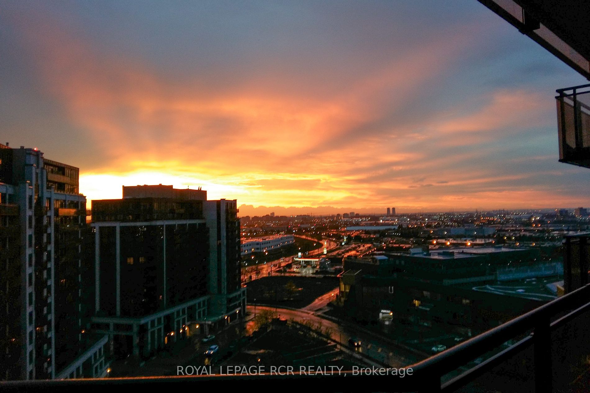 1060 Sheppard Ave W, #1401