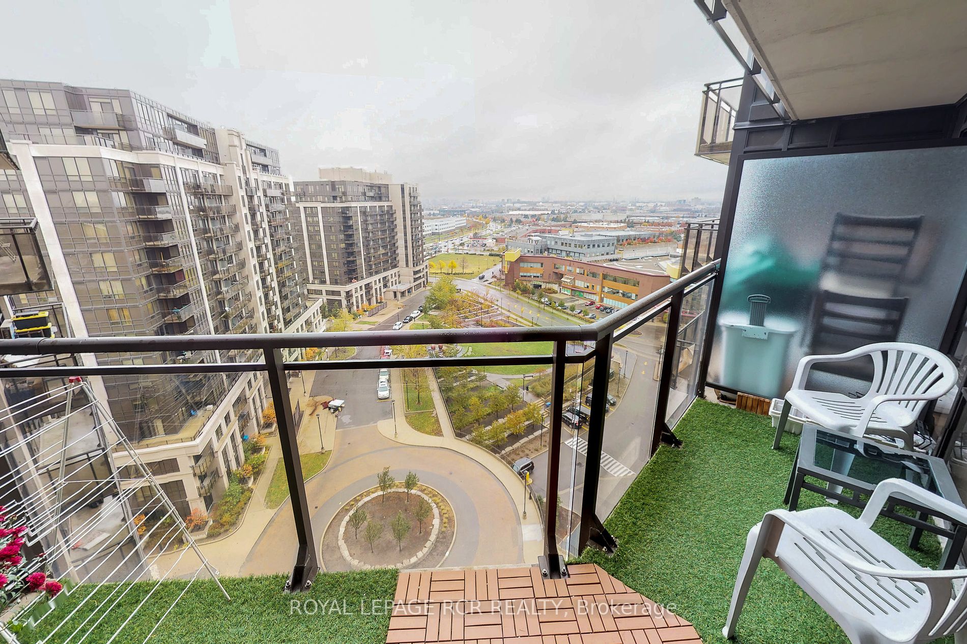 1060 Sheppard Ave W, #1401