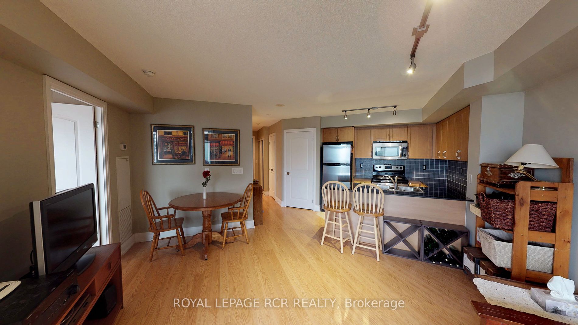1060 Sheppard Ave W, #1401