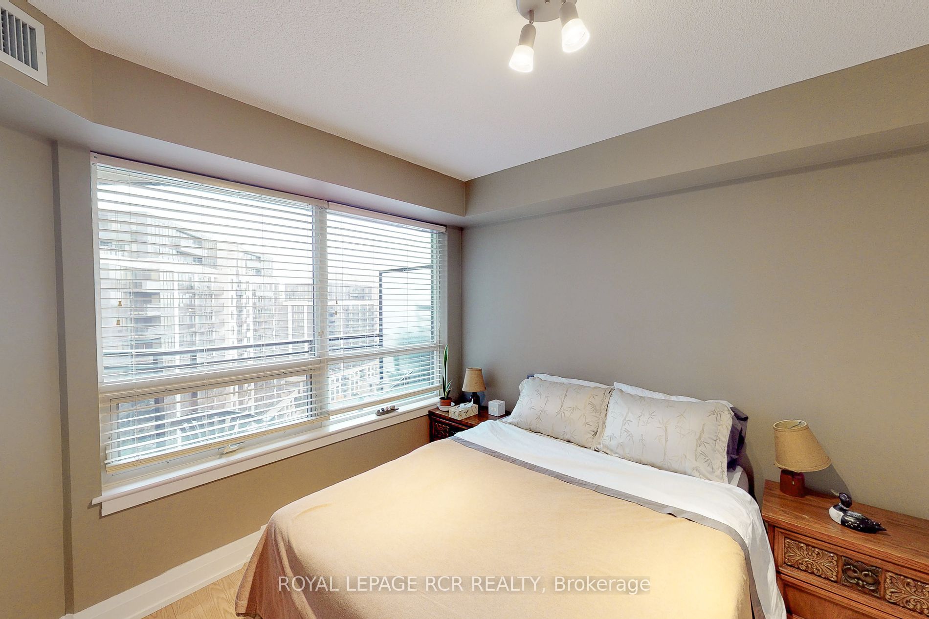 1060 Sheppard Ave W, #1401