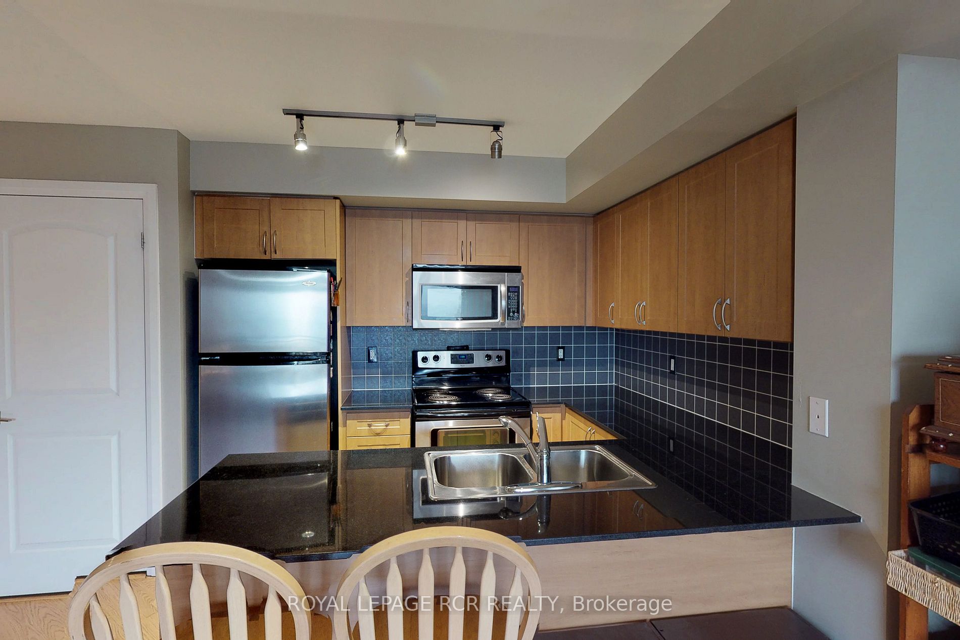 1060 Sheppard Ave W, #1401