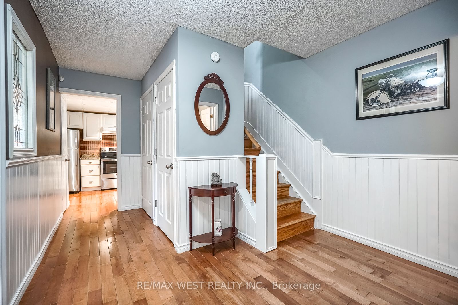 120 Falconer Dr, #3