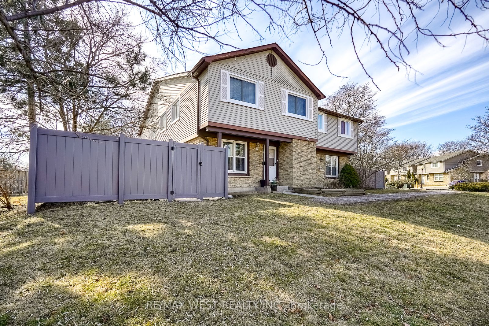120 Falconer Dr, #3