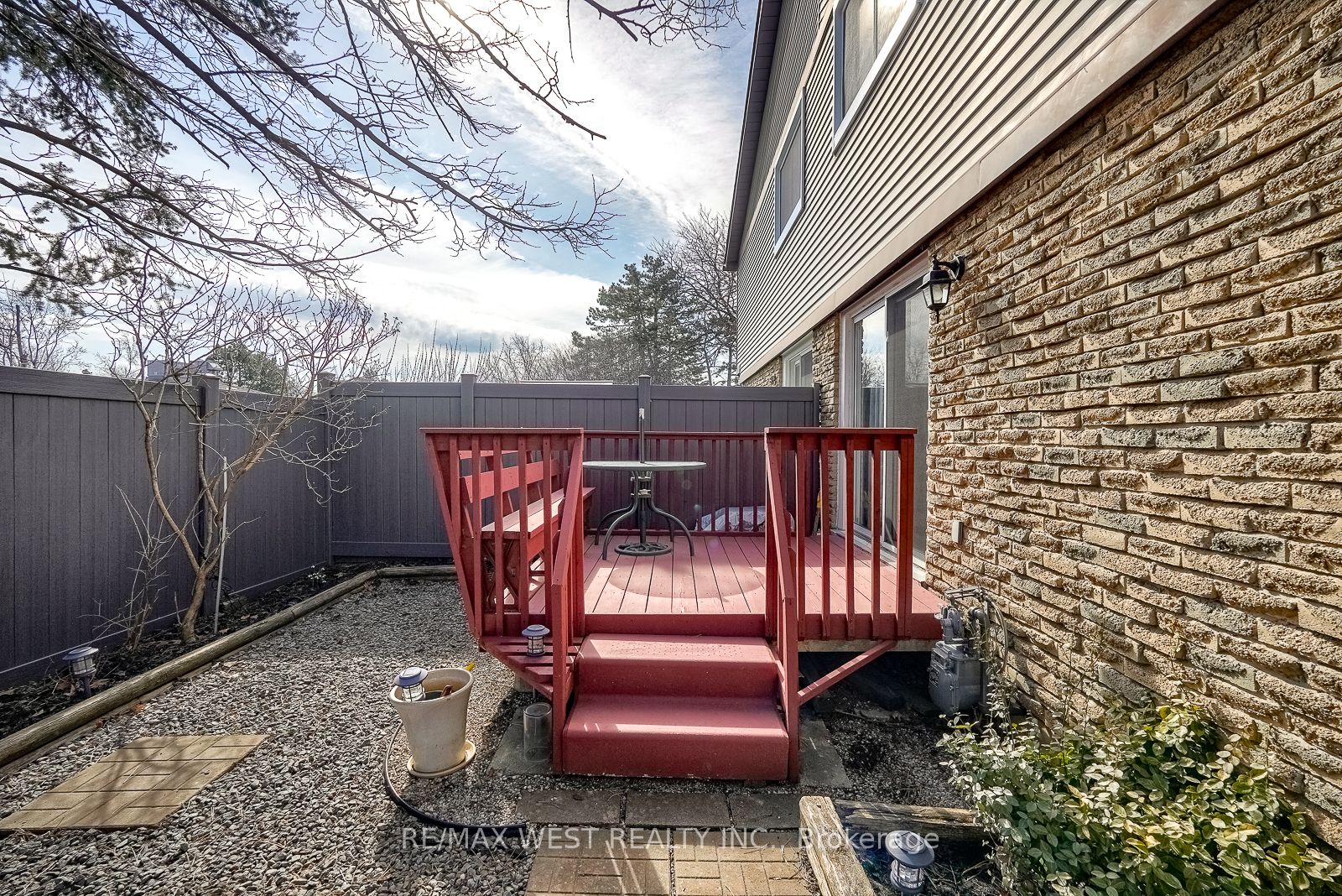 120 Falconer Dr, #3