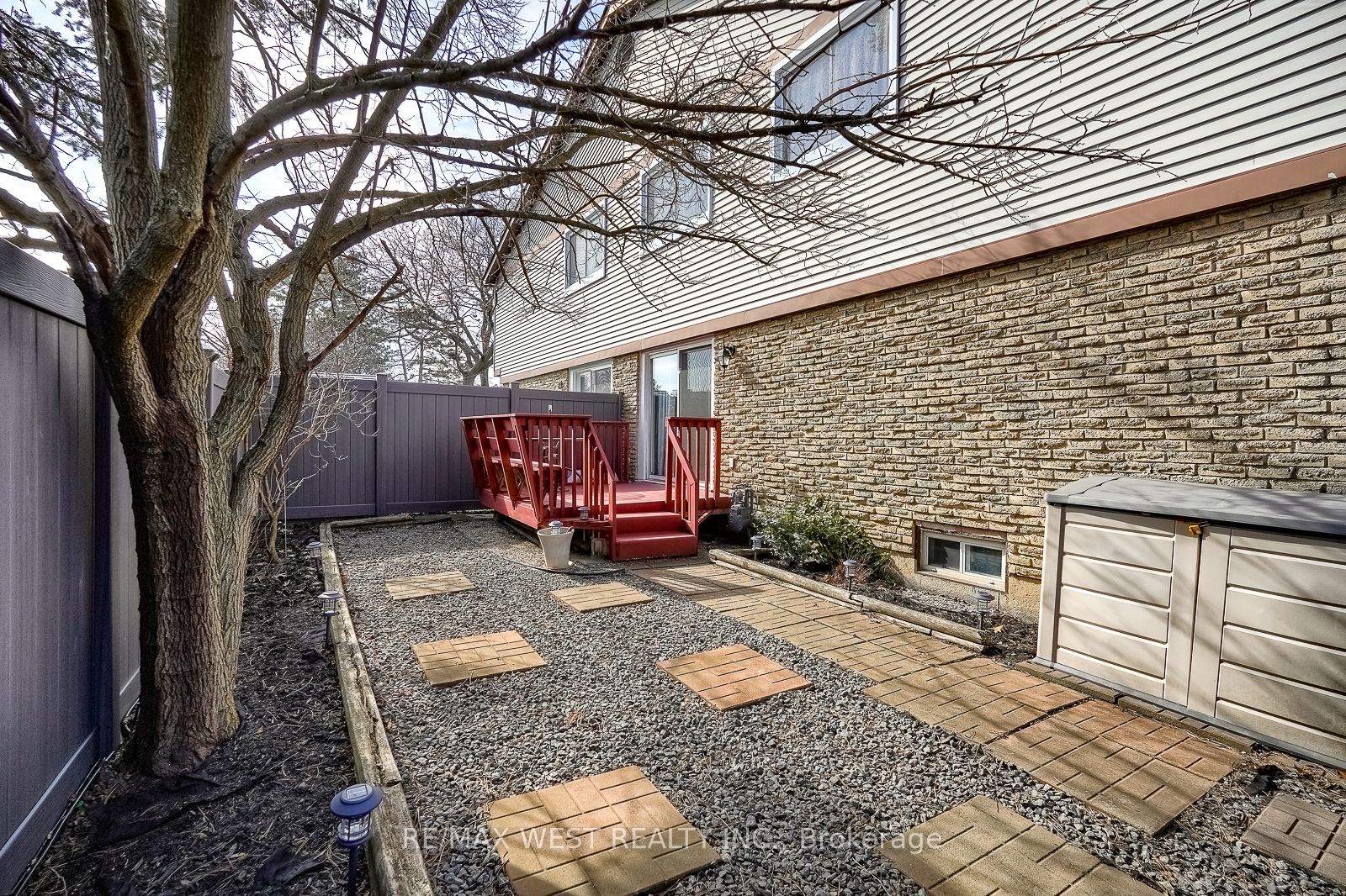 120 Falconer Dr, #3