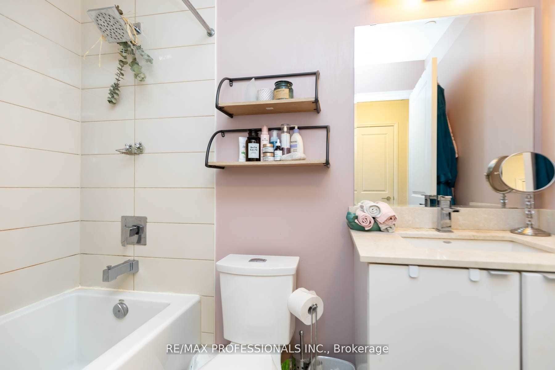 59 Annie Craig Drive, #1308