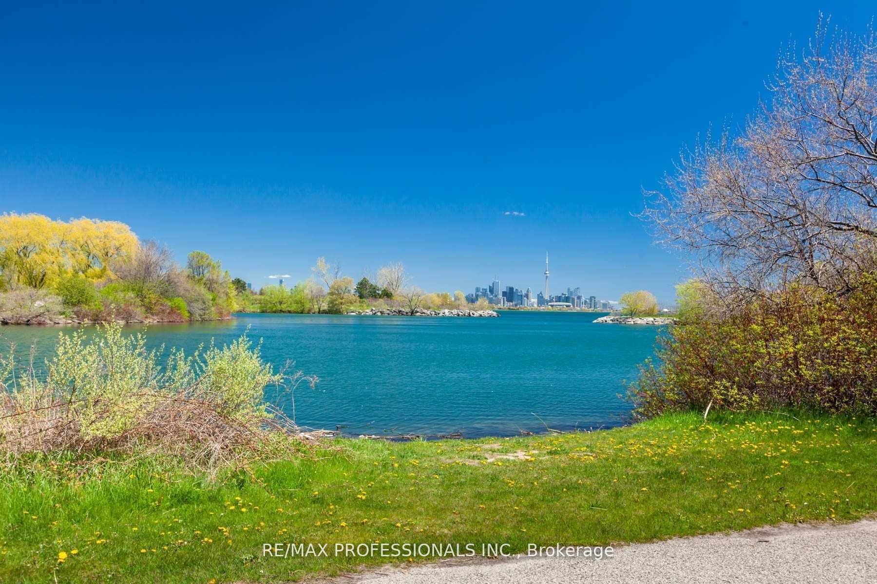 59 Annie Craig Drive, #1308