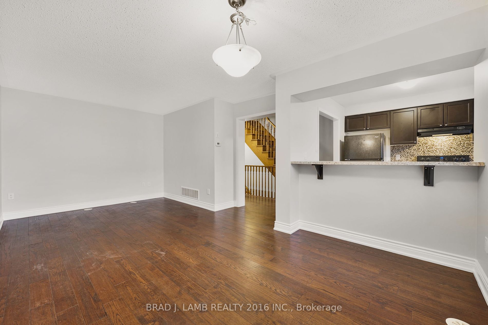 930 Nadalin Heights