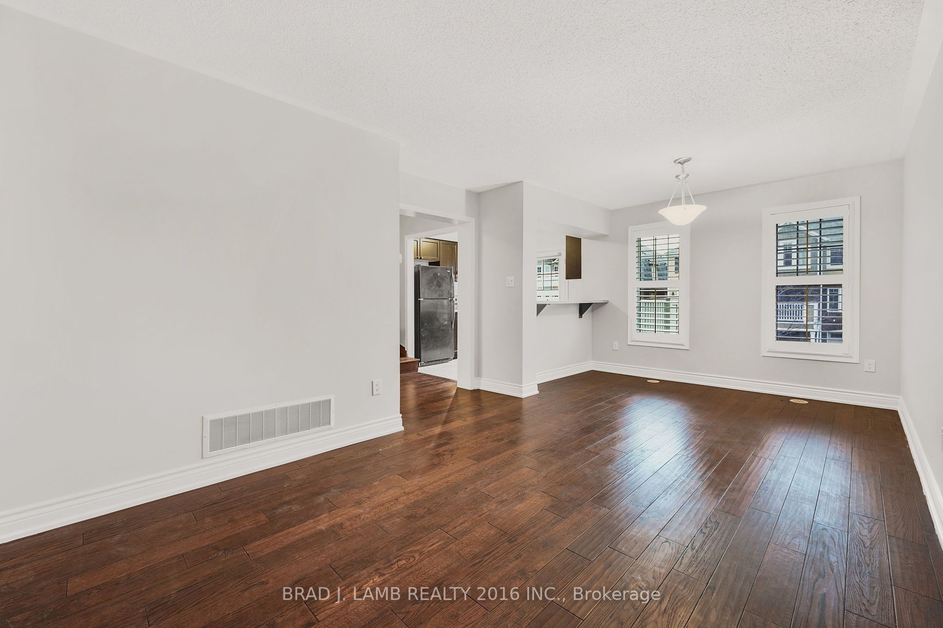 930 Nadalin Heights