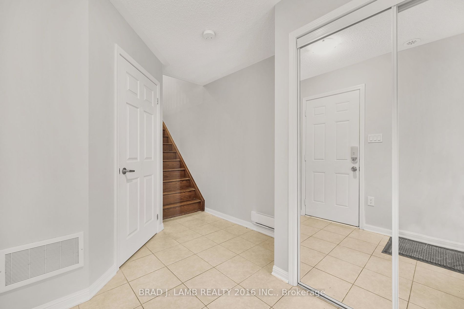 930 Nadalin Heights