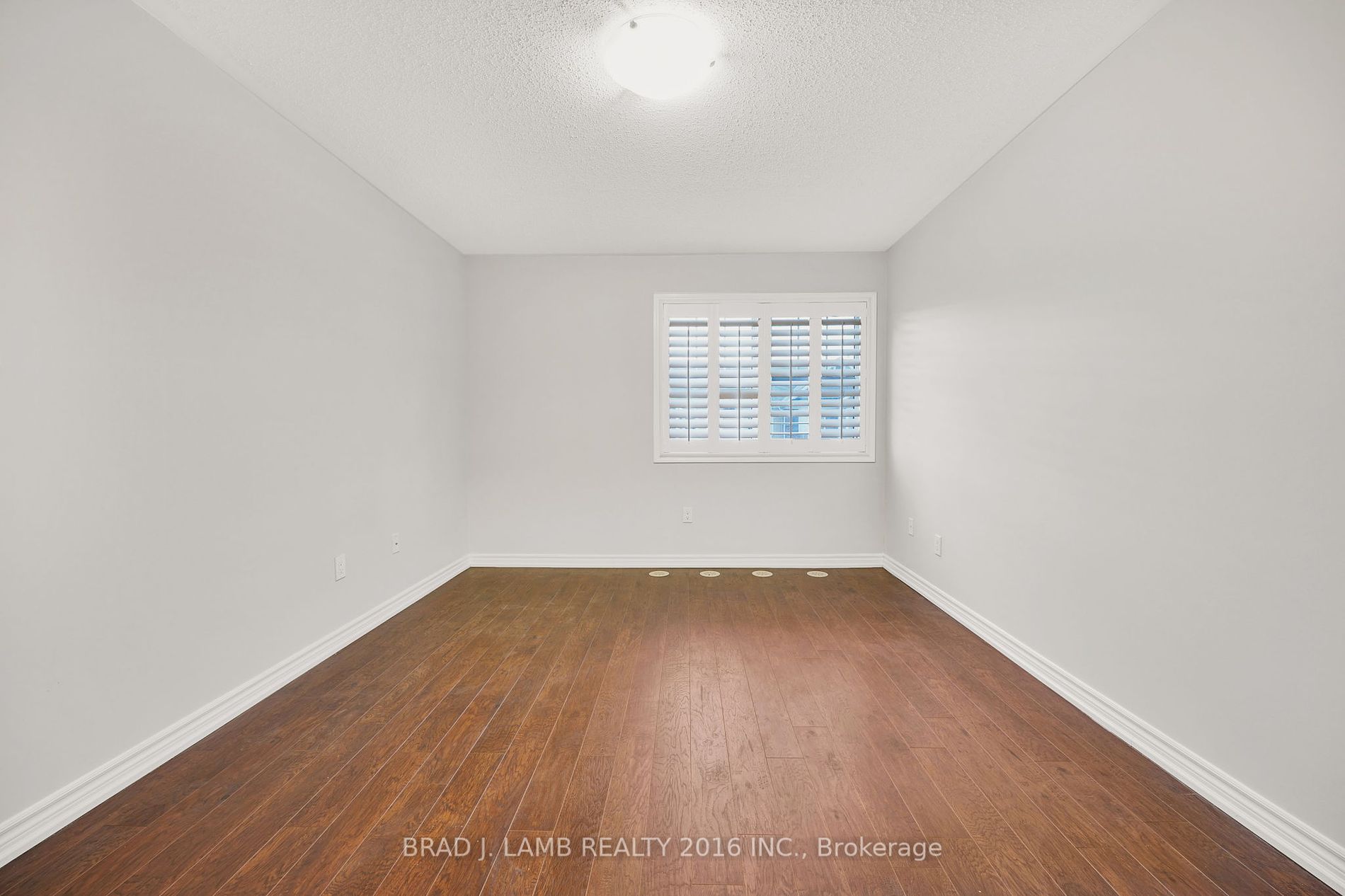930 Nadalin Heights