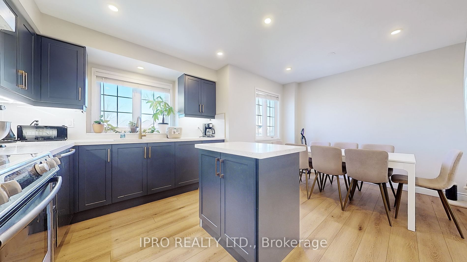 7284 Bellshire Gate, #3