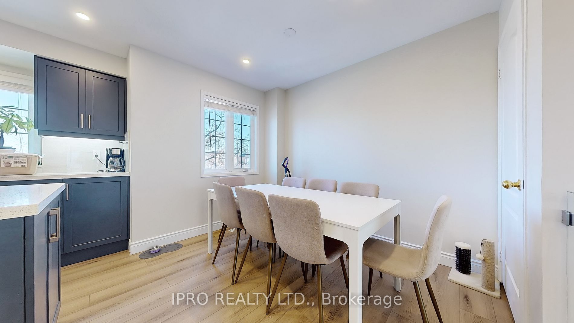 7284 Bellshire Gate, #3