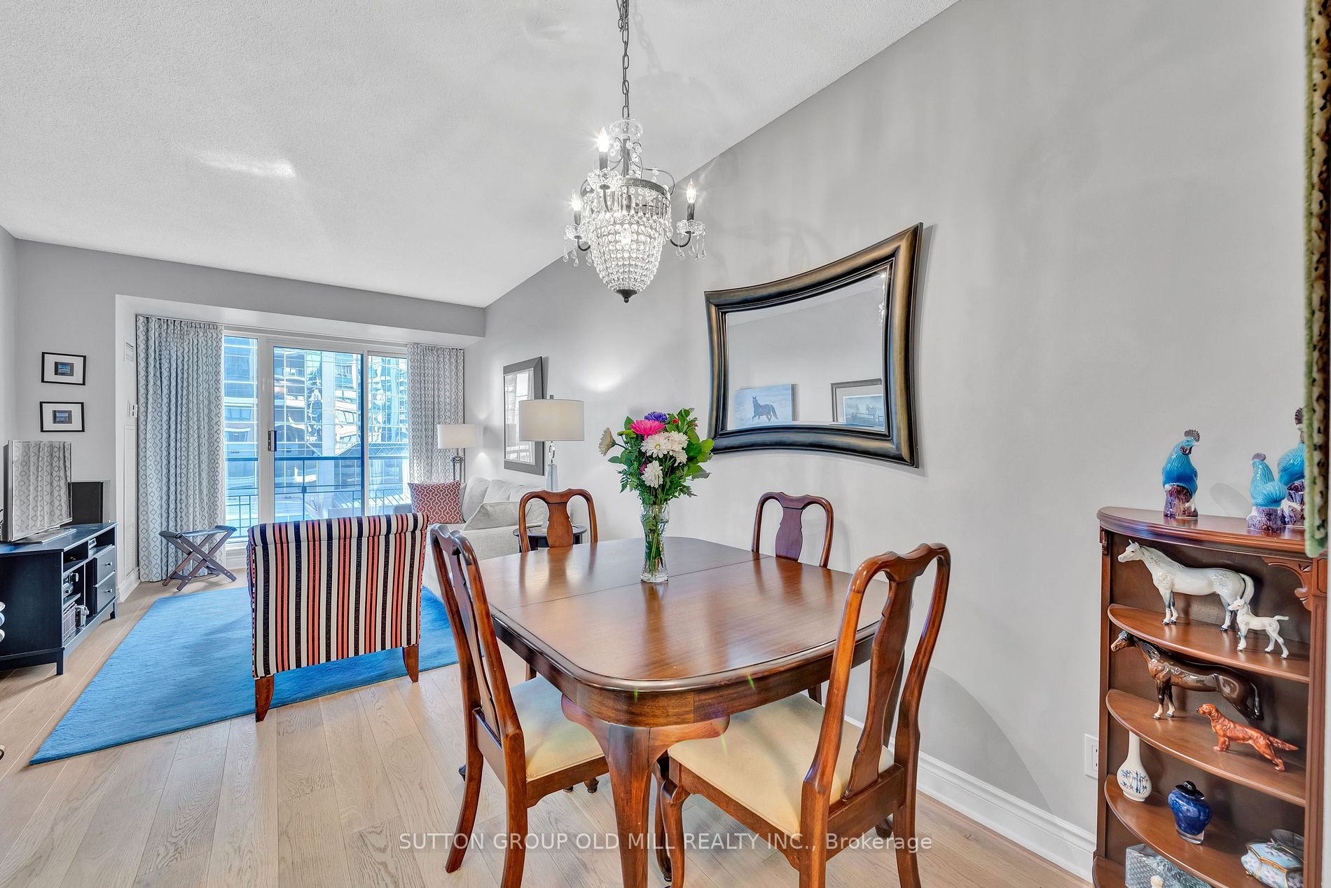 2 Aberfoyle Crescent, #411